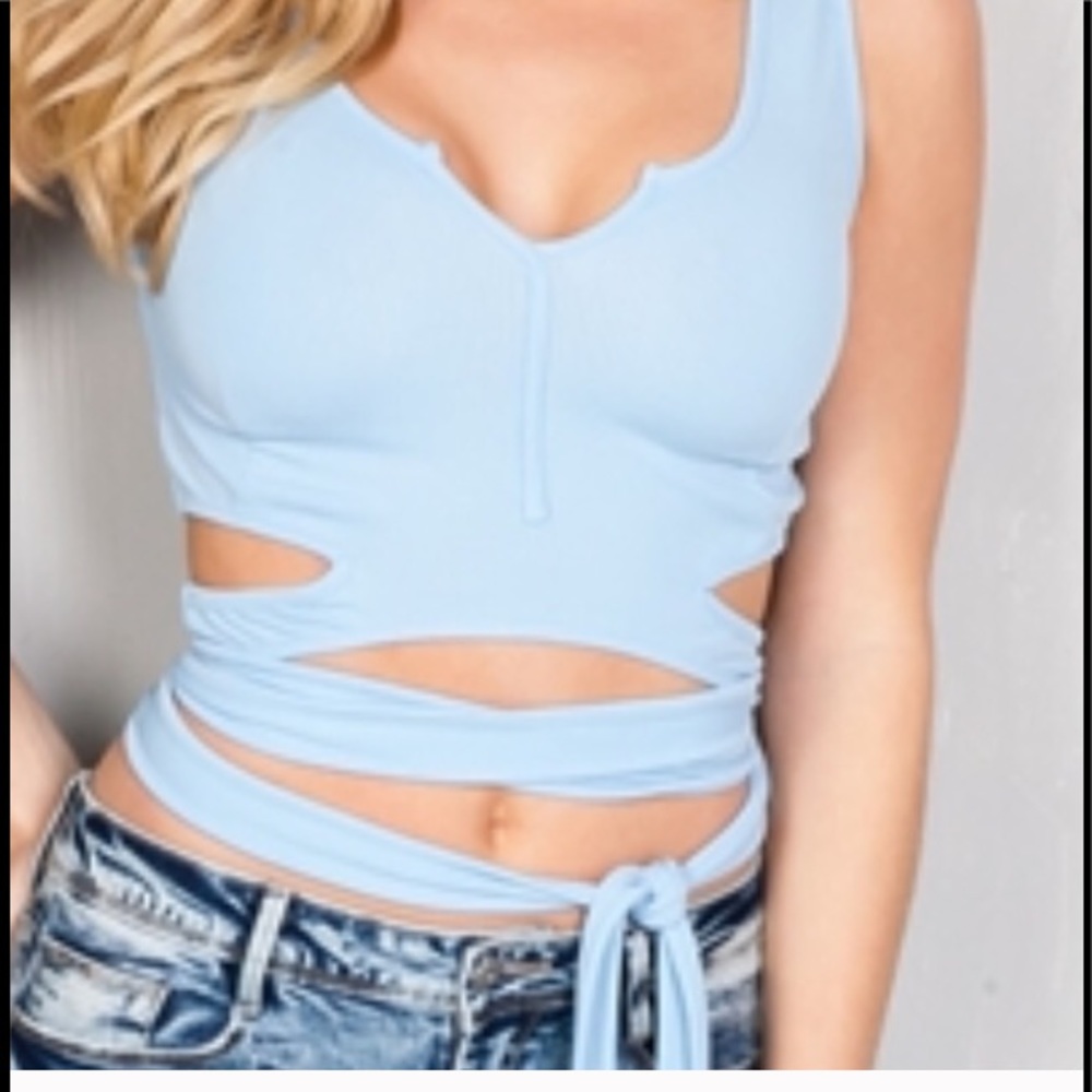 🎉 Sexy Wrap Crop Top